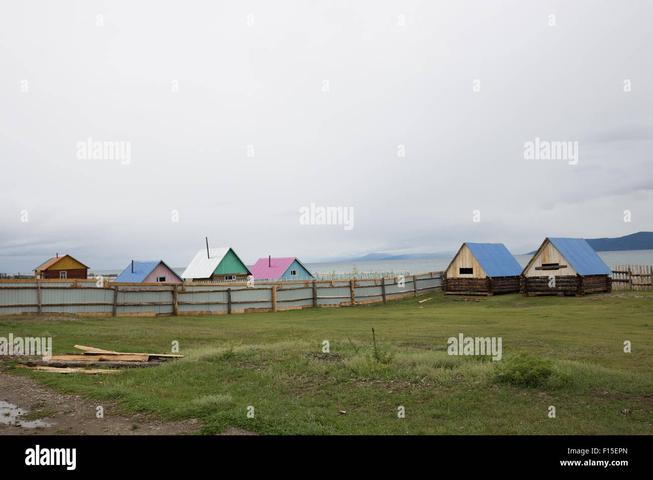 Le village de Hankh, dans le nord de la Mongolie, l'aimag Hovsgol. Banque D'Images