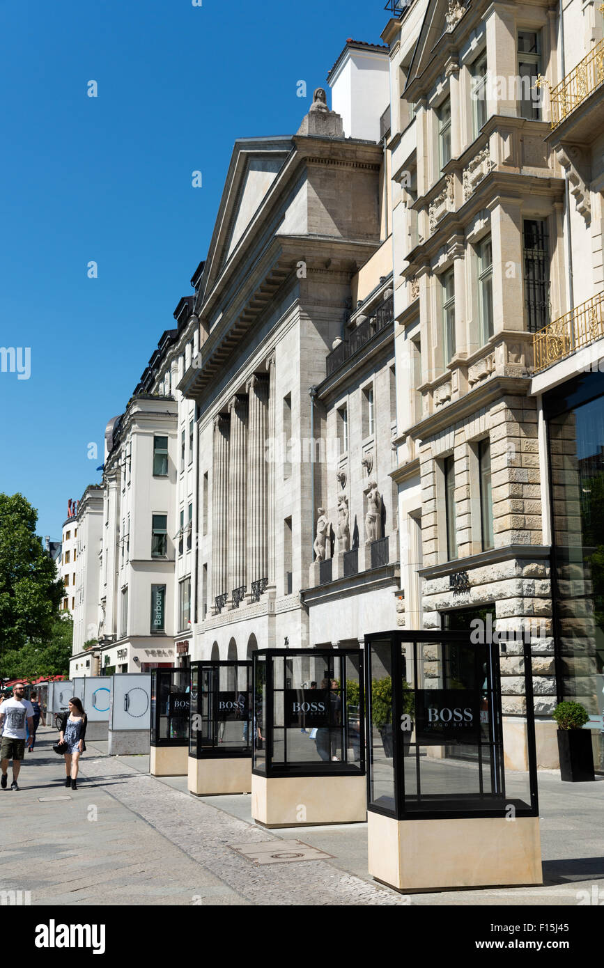 Magasins de mode haut de gamme sur Kurfürstendamm dans le quartier de Charlottenburg, Berlin, Allemagne Banque D'Images