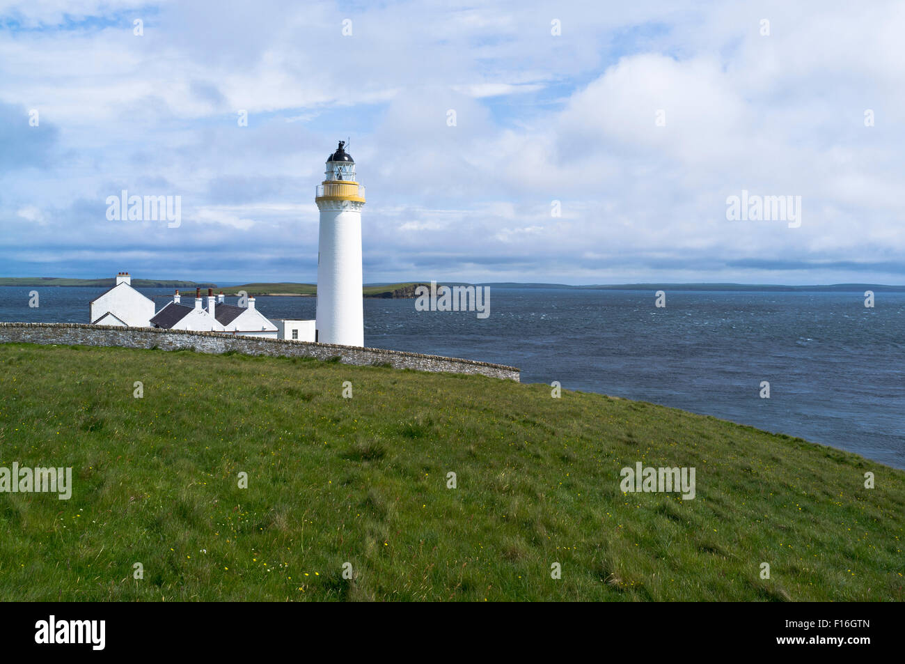 dh Cantick Head Lighthouse HOY ORKNEY Lighthouse Orkney isles Pentland Firth scotland Lighthouses Coast uk Banque D'Images