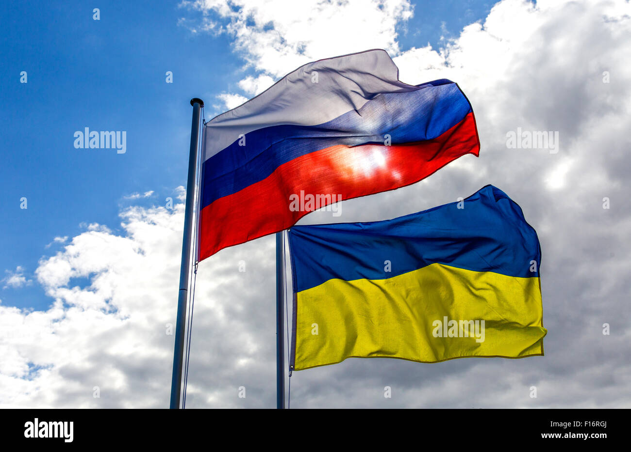 Berlin, Allemagne, drapeau de la Fédération de Russie et l'Ukraine Banque D'Images