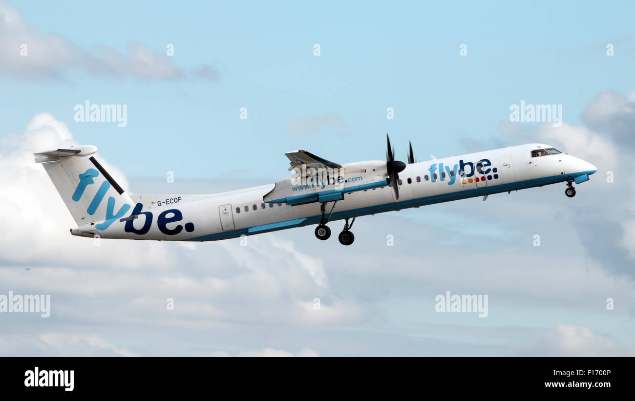 ModeS d'information de l'appareil 405C04-G d'enregistrement CE de type code DH8D Type Bombardier Dash 8 Q400 S/N 4216 Flybe Compagnie aérienne Banque D'Images