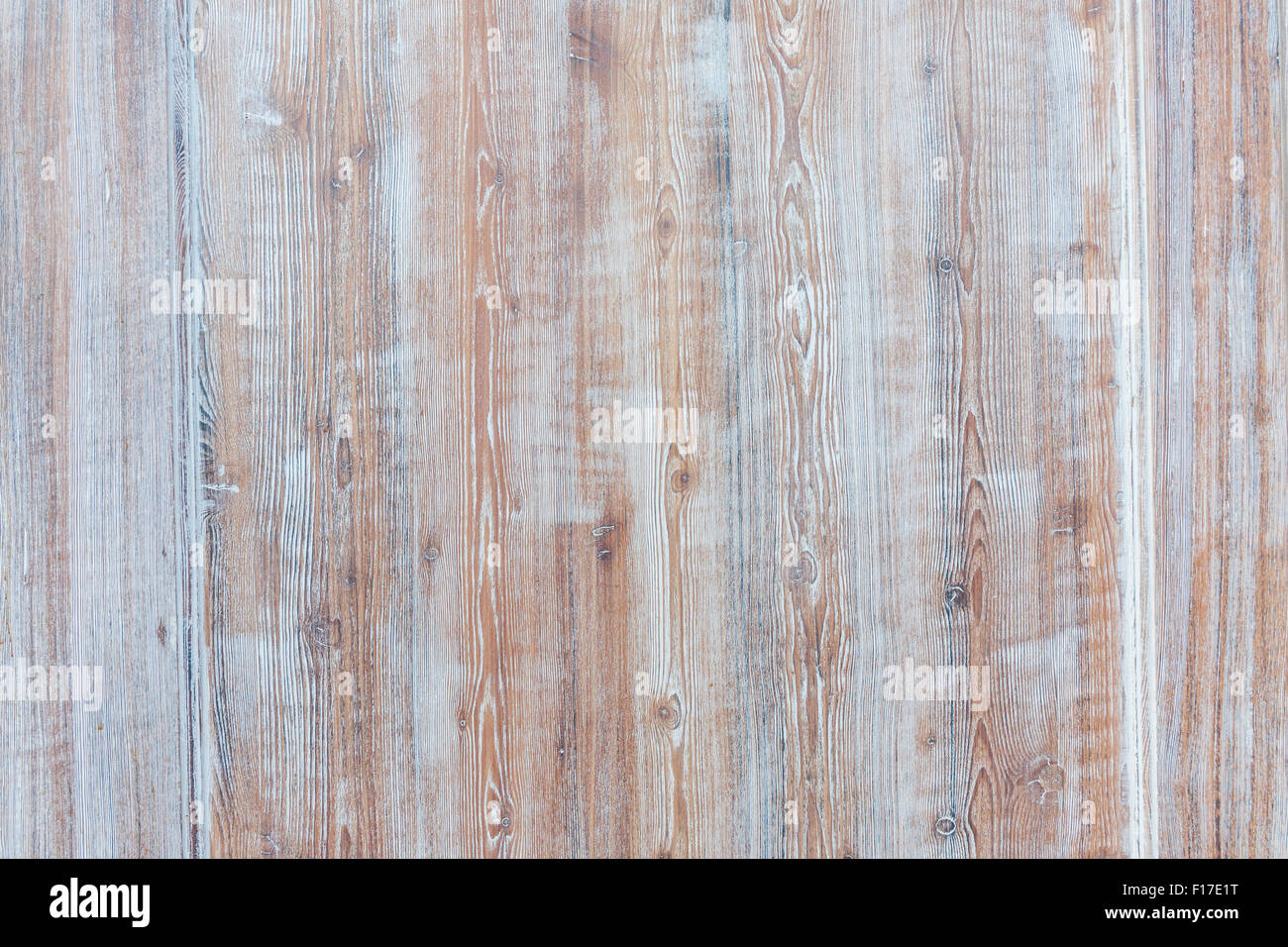 De fond de bois surmonté de panneaux de bois rustique en difficulté avec la peinture bleu pâle montrant brown texture woodgrain Banque D'Images