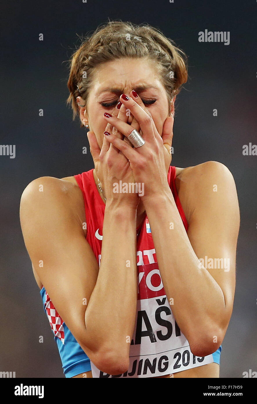 Beijing, Chine. Août 29, 2015. Blanka Vlasic de Croatie pleure après le saut en hauteur femmes finale au Championnats du monde IAAF 2015 au 'nid d'oiseau' Stade national de Beijing, capitale de la Chine, le 29 août 2015. Credit : Cao Peut/Xinhua/Alamy Live News Banque D'Images