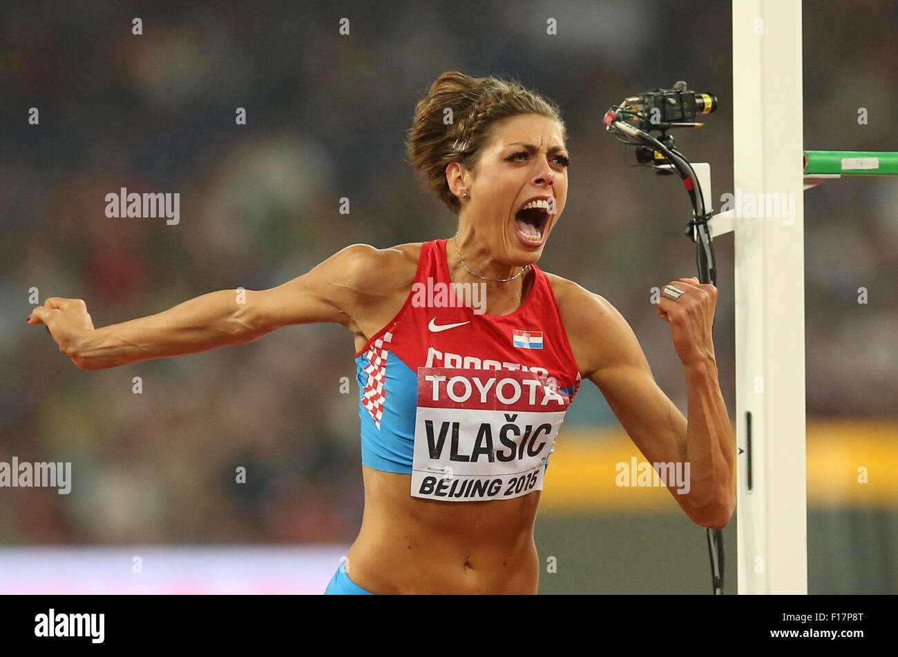 Beijing, Chine. Août 29, 2015. Blanka Vlasic de Croatie réagit au cours de la finale du saut en hauteur à la 15e Association Internationale des Fédérations d'athlétisme (IAAF) Championnats du monde d'athlétisme au Stade National, connu sous le nom de nid d'oiseau, à Beijing, Chine, 29 août 2015. Photo : Christian Charisius/dpa/Alamy Live News Banque D'Images