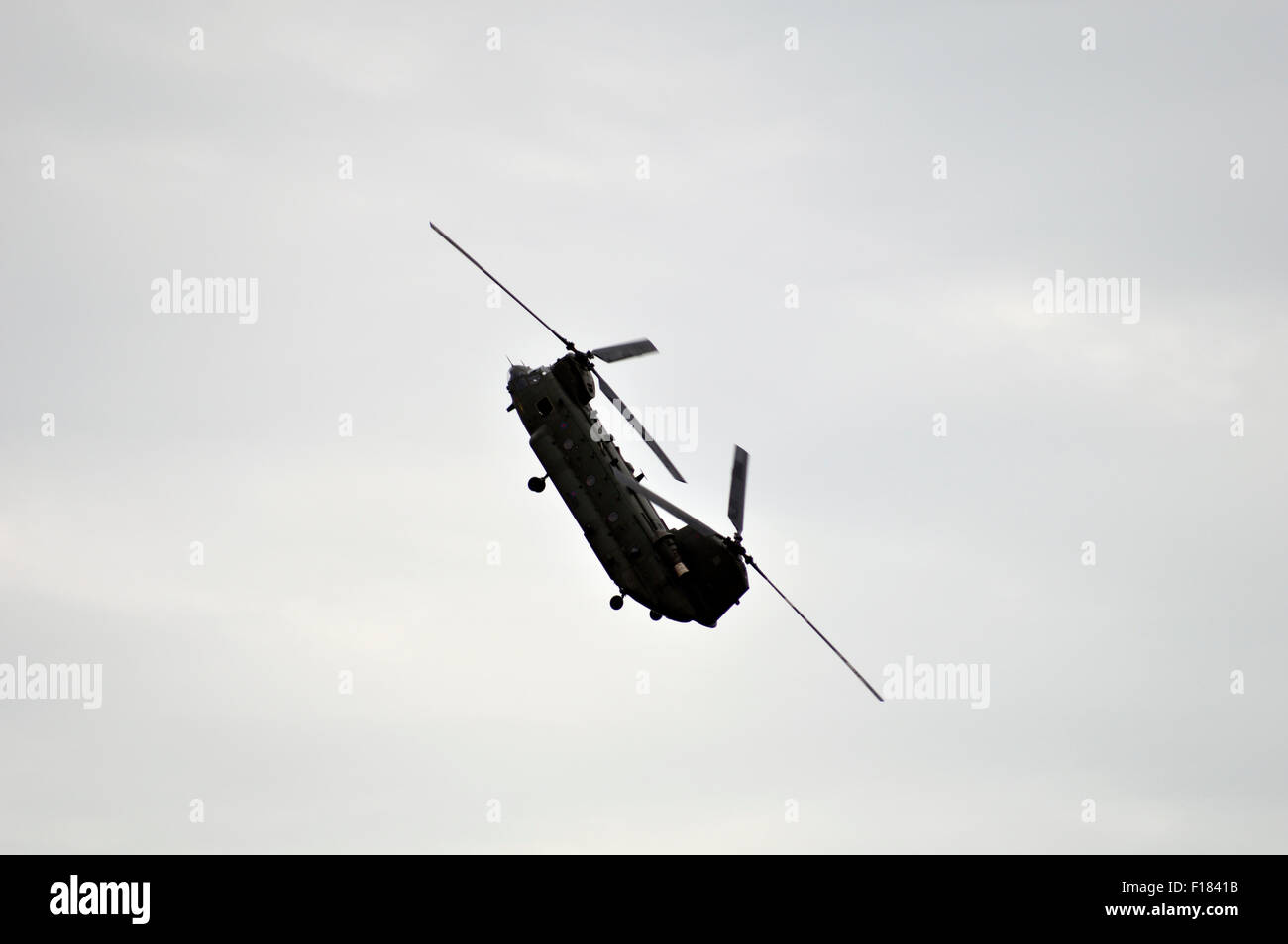 R A F chinook afficher volant à l'Clacton On Sea meeting aérien. Banque D'Images