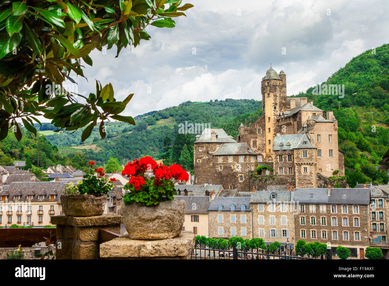 Estaing - un des plus beaux villages de France Banque D'Images