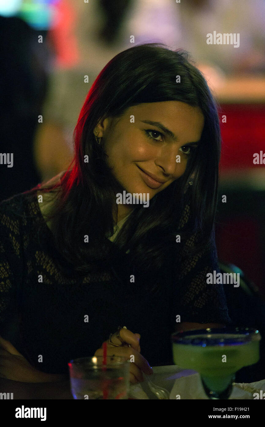 Nous sommes vos amis est un film américain de 2015 réalisé par Max Joseph dans ses débuts de réalisateur, et écrit par Joseph et Meaghan Oppenheimer, d'une histoire par Richard Silverman. Le film stars Zac Efron, Emily Ratajkowski, et Wes Bentley. Cette photo est pour un usage éditorial uniquement et est l'auteur de la société film et/ou le photographe attribué par le film ou la société de production et ne peut être reproduite que par des publications dans le cadre de la promotion du film ci-dessus. Un crédit obligatoire pour l'entreprise de film est nécessaire. Le photographe devrait également être portés lorsqu'il est connu. Banque D'Images