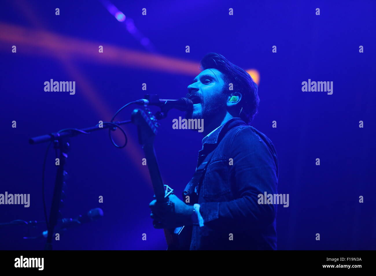 Leeds, Yorkshire UK. 30 août, 2015. Twin Atlantic en concert sur la scène de NME Leeds Festival 2015 Credit : Simon Newbury/Alamy Live News Banque D'Images