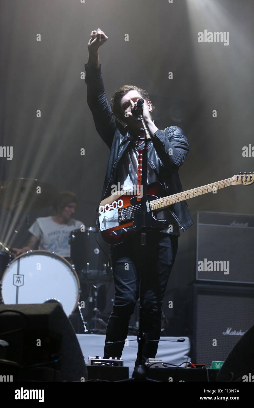 Leeds, Yorkshire, UK. 30 août, 2015. Twin Atlantic en concert sur la scène de NME Leeds Festival 2015. Crédit : Simon Newbury/Alamy Live News Banque D'Images