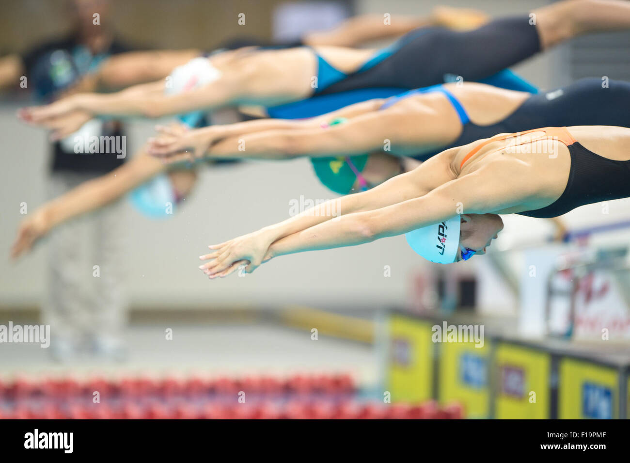 Women's 100m papillon, chaleur, Ikke Rikako, JPN, temps 59,08, 29 août 2015 à la 5e Championnats du Monde de Natation Junior Championships 2015. L'événement a eu lieu en Asie pour la première fois à partir de 25 à 30 août 2015, à l'OCBC Centre Aquatique, Singapour. Banque D'Images