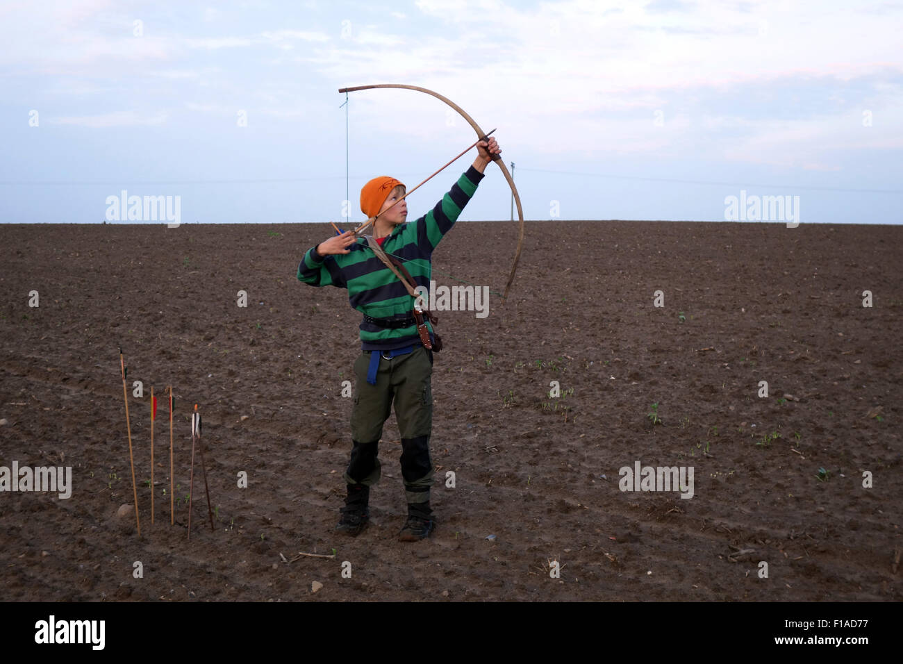 Nouveau Kätwin, Allemagne, garçon au tir à Banque D'Images