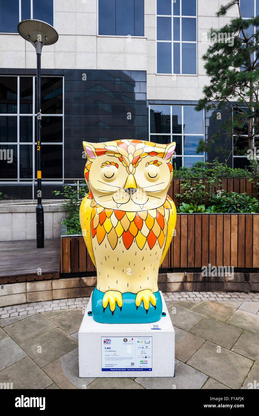 La sculpture « Leo » Owl de Colmore Circus, qui fait partie du Big Hoot Birmingham 2015, en Angleterre Banque D'Images