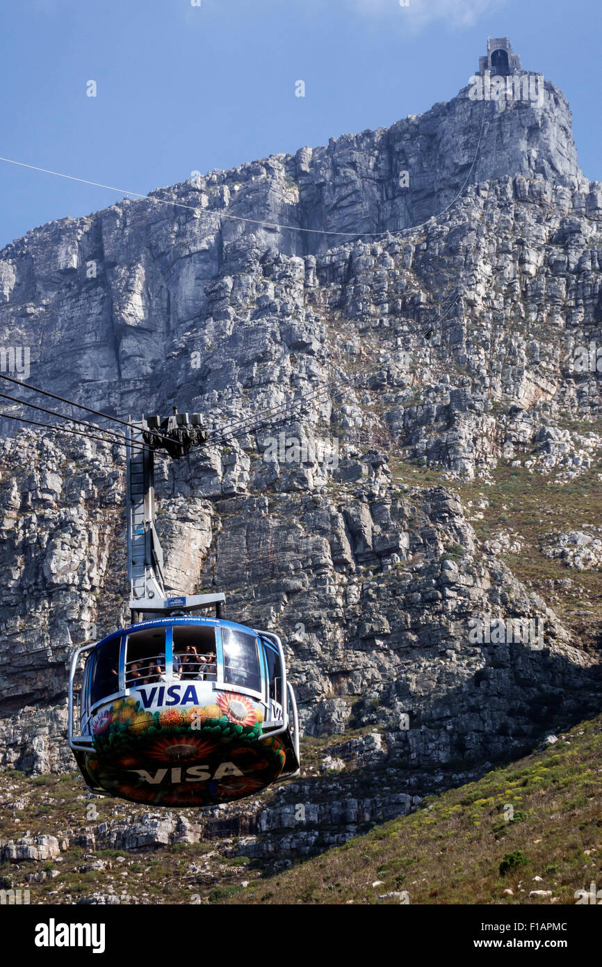 Cape Town Afrique du Sud,Africain,Table Mountain National Park,réserve naturelle,Tafelberg Road,Aerial Cable car cars tramway,approche de la partie inférieure de la sta Banque D'Images