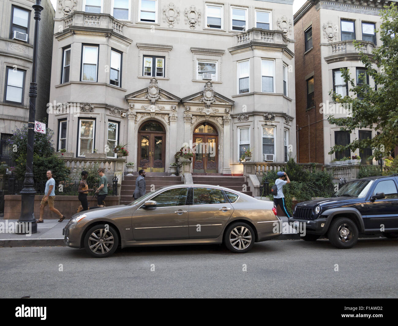 Grès bâtiments dans le quartier de gentrifying lentement Bedford Stuyvesant à Brooklyn, New York, 2015. Banque D'Images