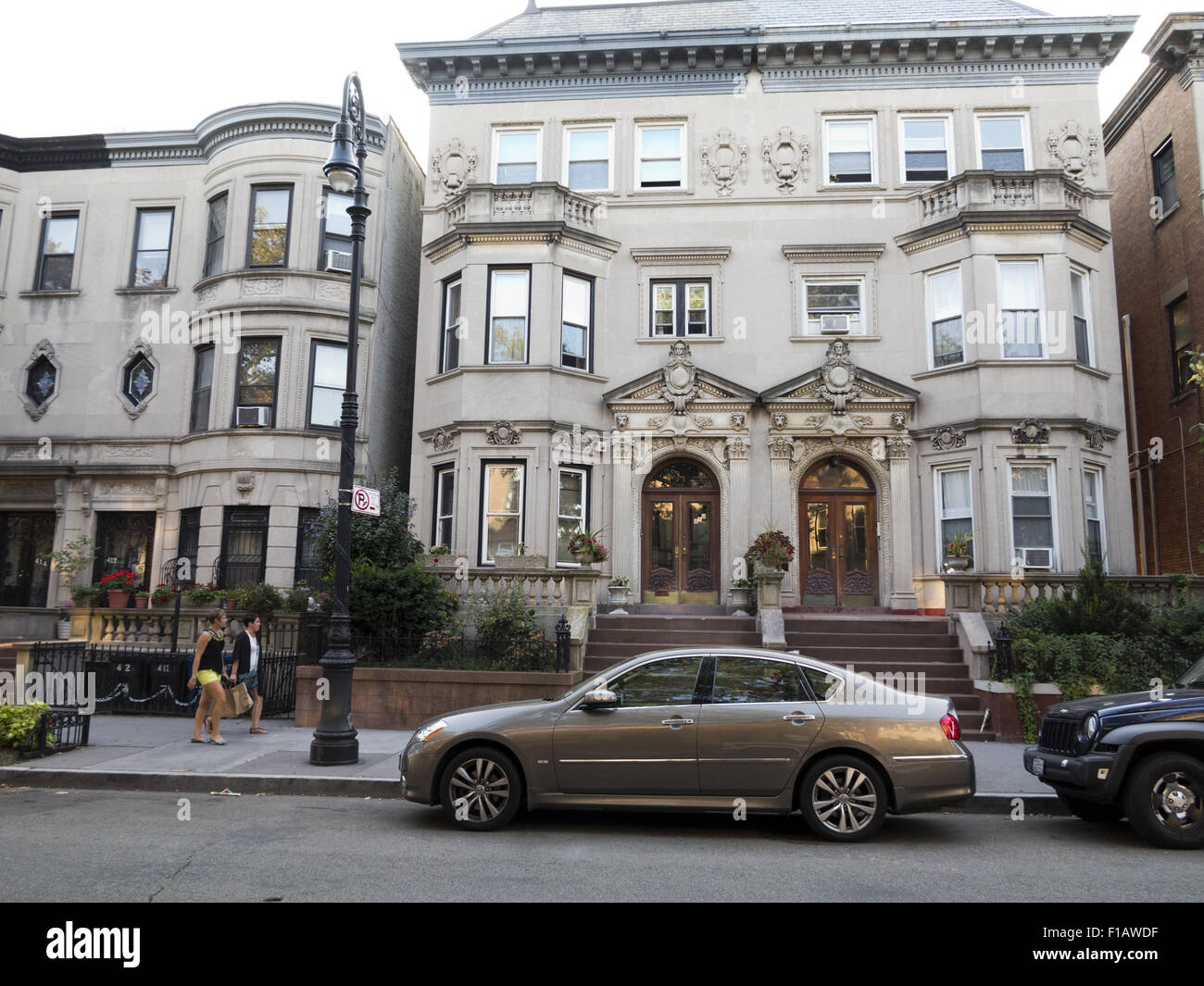 Brownstone bâtiments dans le quartier de gentrifying lentement Bedford Stuyvesant à Brooklyn, New York, 2015. Banque D'Images