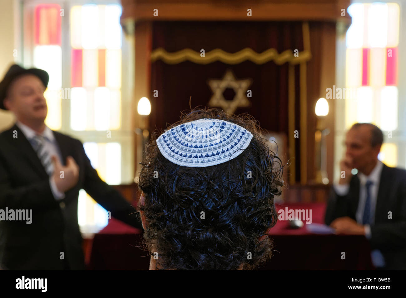 Berlin, Allemagne, des rabbins et des visites de la synagogue Fraenkelufer Banque D'Images