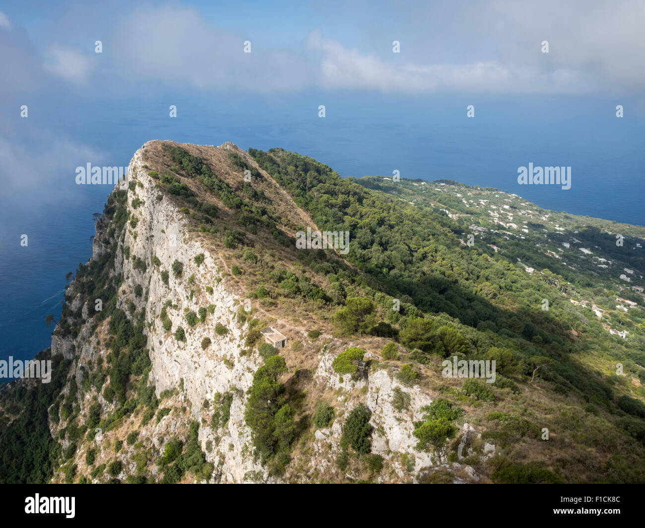 Vue du haut du Mont Solaro à Capri Italie Banque D'Images