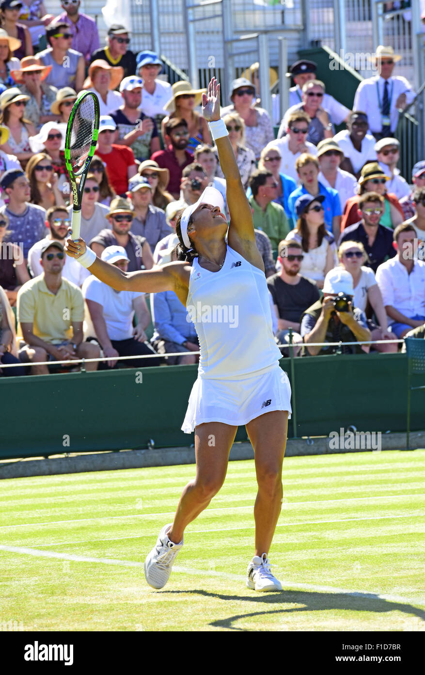 Tennis de Wimbledon 2015 - Jour 3 - Heather Clarke, de l'UK bat Daniela Hantuchova avec : Heather Watson Où : London, Royaume-Uni Quand : 01 Juil 2015 Banque D'Images