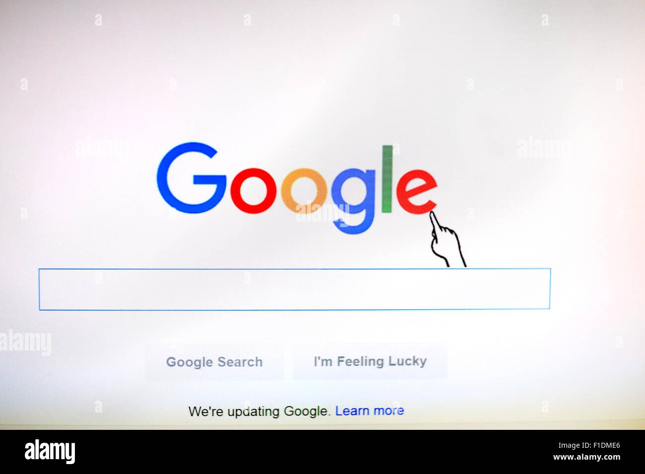 Le nouveau logo Google introduit le 1er septembre 2015 qui est représenté sur un navigateur internet Banque D'Images