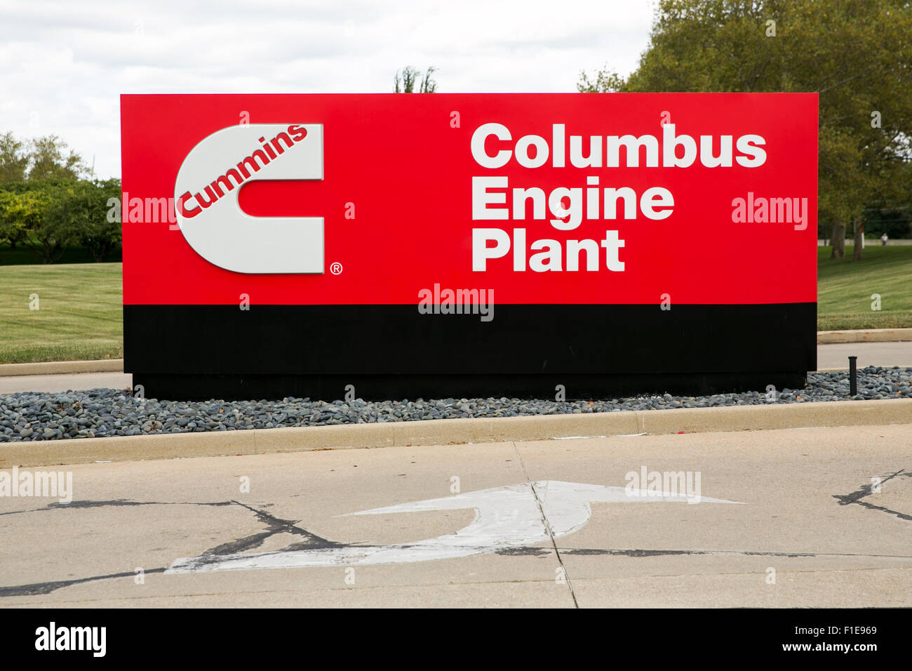 Un logo affiche à l'extérieur du moteur Cummins Inc., Usine de Columbus de Columbus, Indiana le 25 août 2015. Banque D'Images Un logo affiche à l'extérieur du moteur Cummins Inc., Usine de Columbus de Columbus, Indiana le 25 août 2015. Banque D'Images