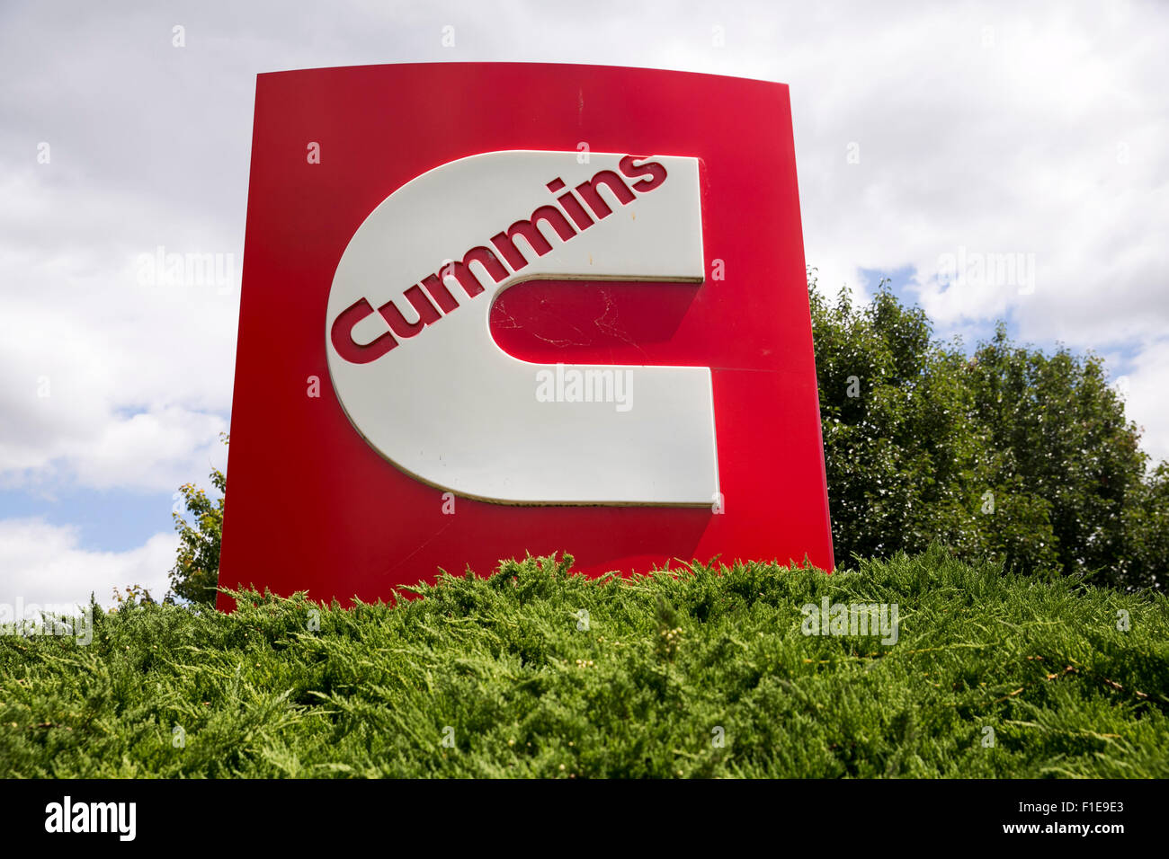 Un logo affiche à l'extérieur du moteur Cummins Inc., Usine de Columbus de Columbus, Indiana le 25 août 2015. Banque D'Images Un logo affiche à l'extérieur du moteur Cummins Inc., Usine de Columbus de Columbus, Indiana le 25 août 2015. Banque D'Images