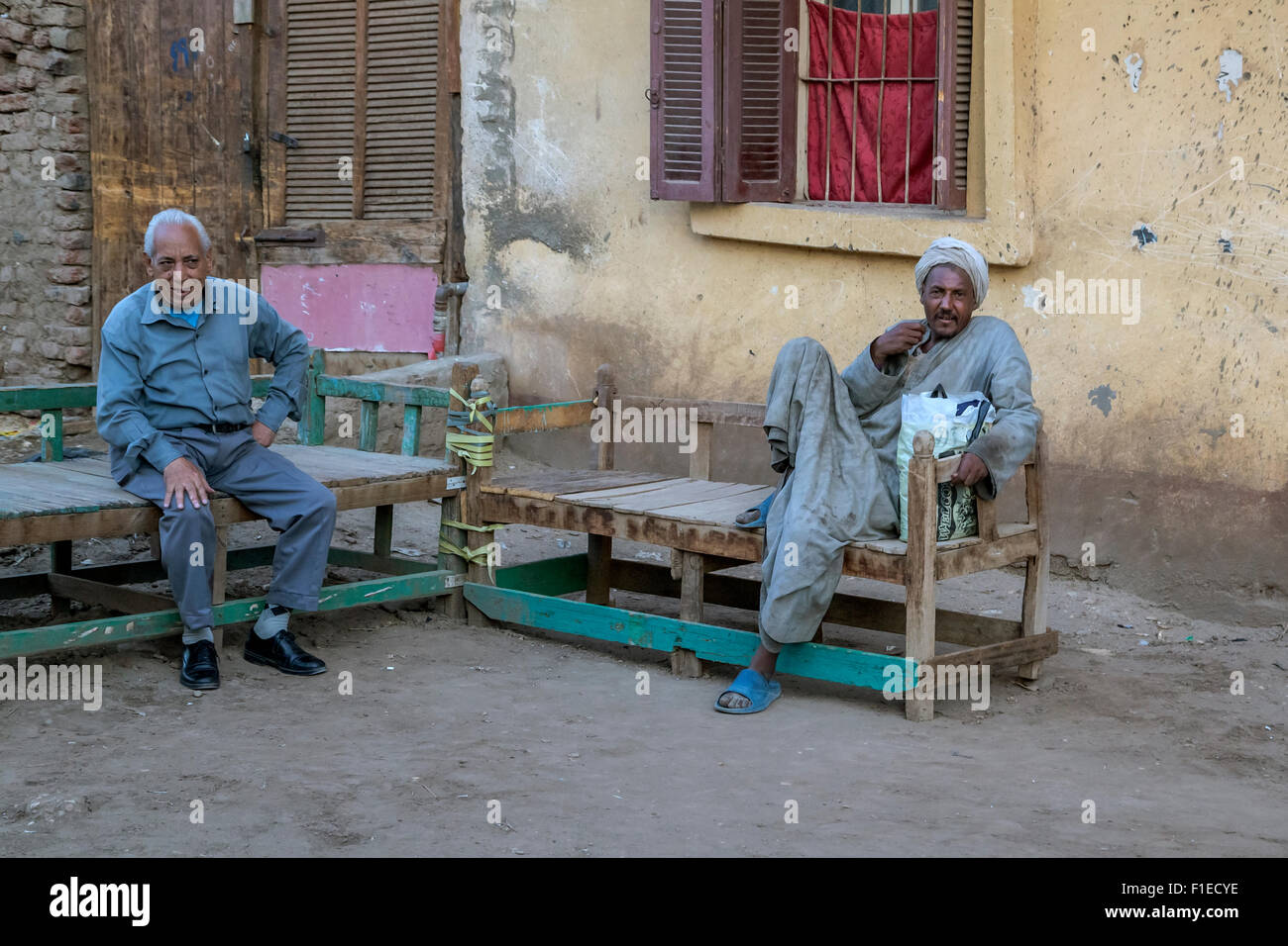 La vie de rue à Louxor, Égypte, Afrique Banque D'Images