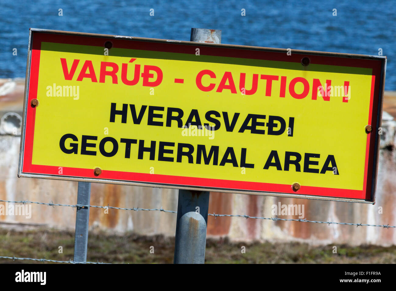 Panneau d'avertissement de la géothermie à Laugarvatn, Islande Banque D'Images