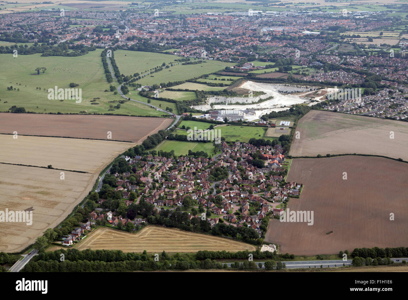 Vue aérienne de l'ensemble immobilier Broadgates à est vers Beverley, East Yorkshire, UK Banque D'Images