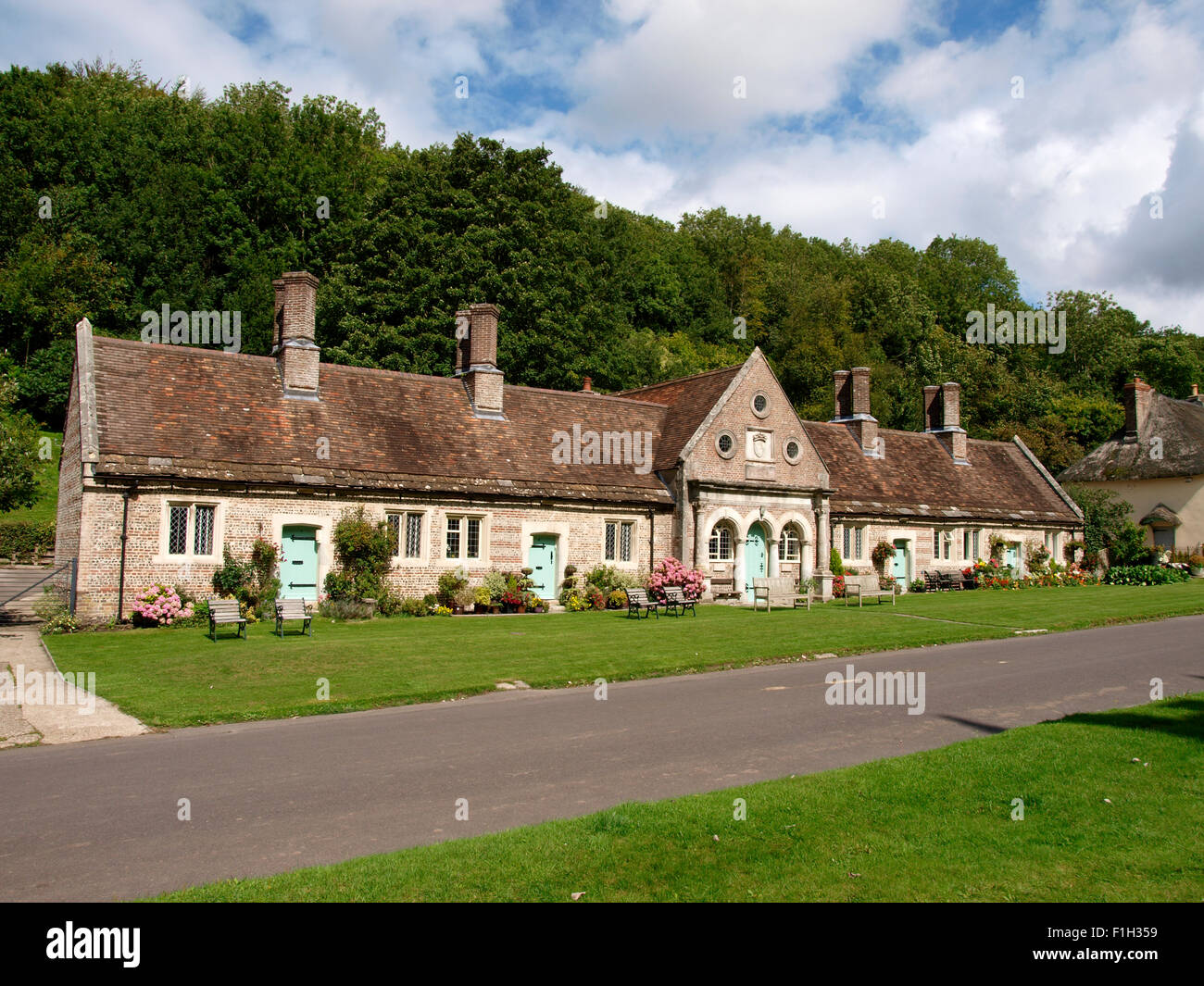 Les hospices à Milton Abbas, Dorset, UK Banque D'Images