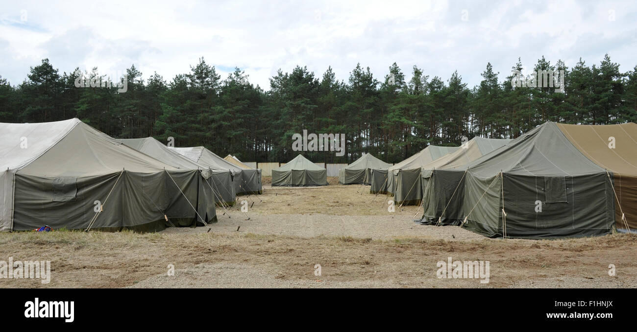 Le centre de détention temporaire pour les réfugiés tente dans Breclav-Postorna, Moravie du Sud, la République tchèque, le 2 septembre 2015. (Photo/CTK Vaclav Salek) Banque D'Images