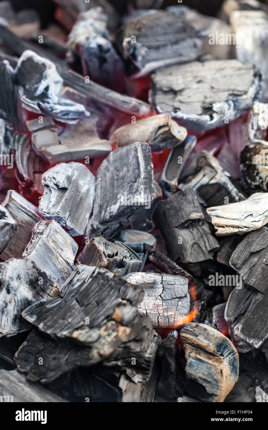 La combustion du charbon dans l'arrière-plan, barbecue Banque D'Images