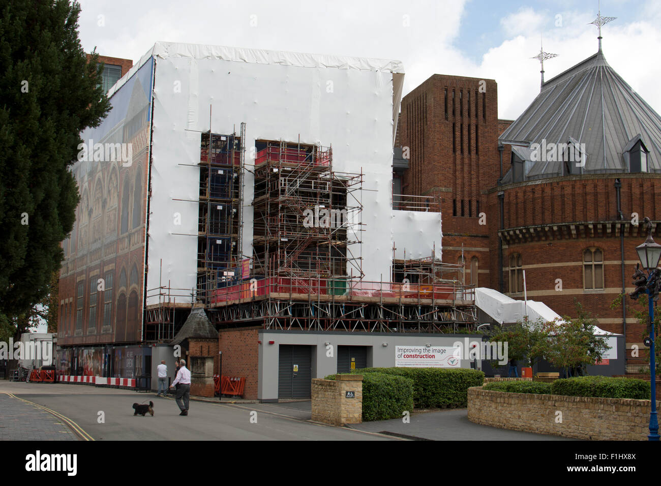 Le Cygne aile du bâtiment du Théâtre RSC lors de la rénovation, Stratford-upon-Avon, Royaume-Uni Banque D'Images