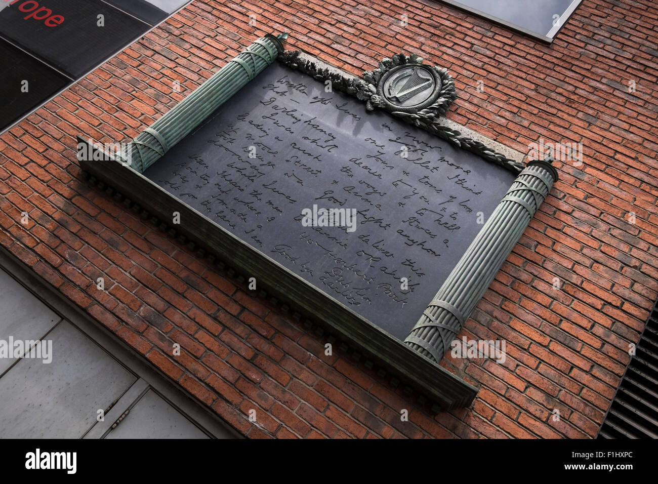 Plaque sur le mur de O Rahilly Parade, off Moore Street. Reproduction de la lettre écrite par Michael Joseph O'Rahilly un Banque D'Images