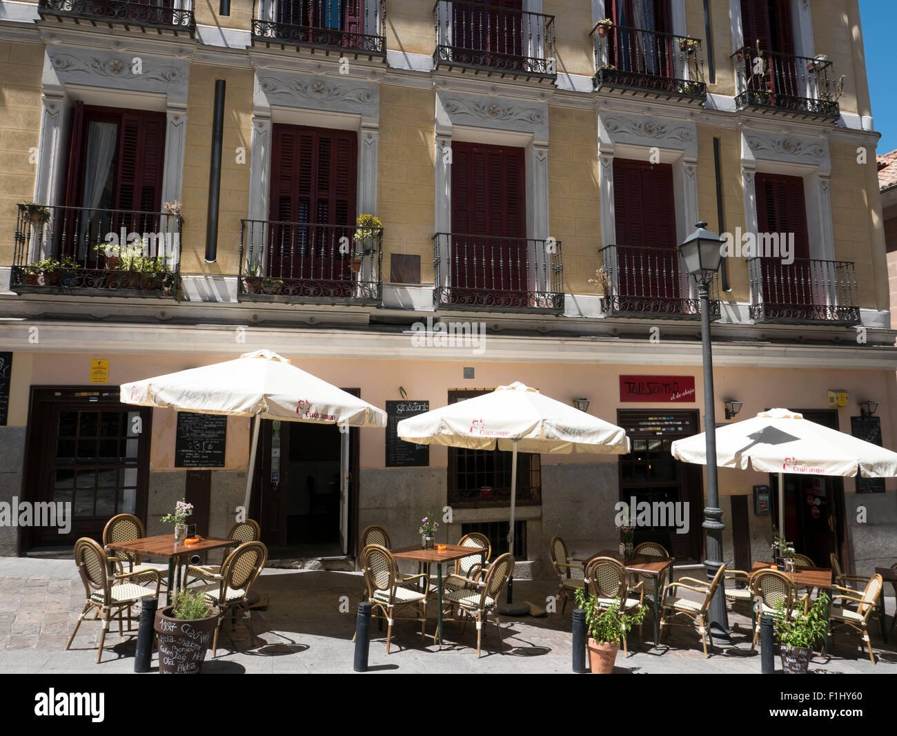 Cafe de la chaussée, Madrid, Communauté de Madrid, Espagne. Banque D'Images