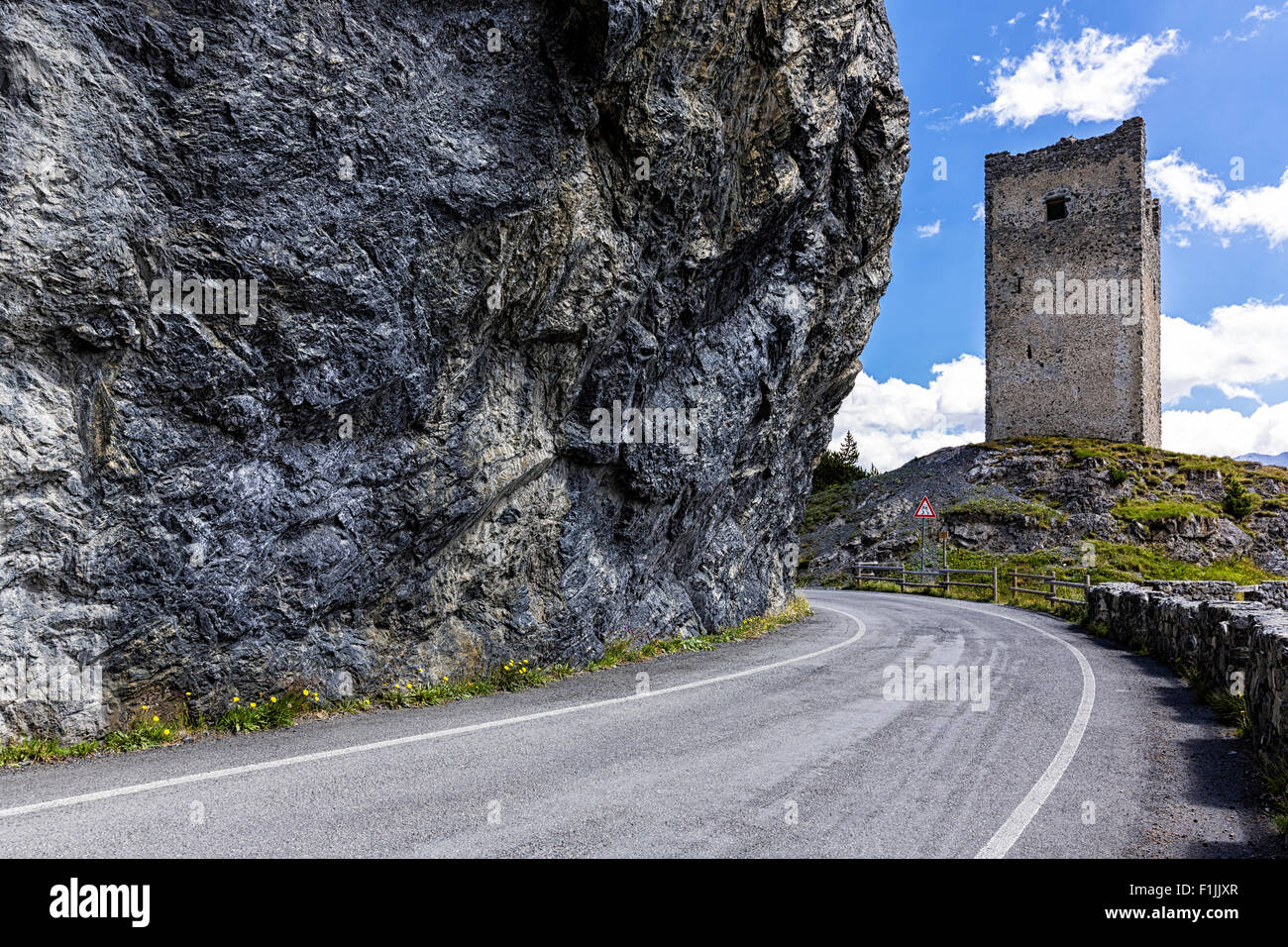 Route du col de la montagne ou de Fraele Passo di Fraele, Province Sondrio, Italie Banque D'Images