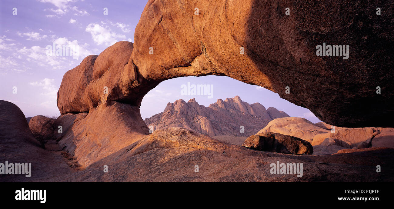 Des formations rocheuses et Sky Spitzkoppe, Namibie, Afrique Banque D'Images