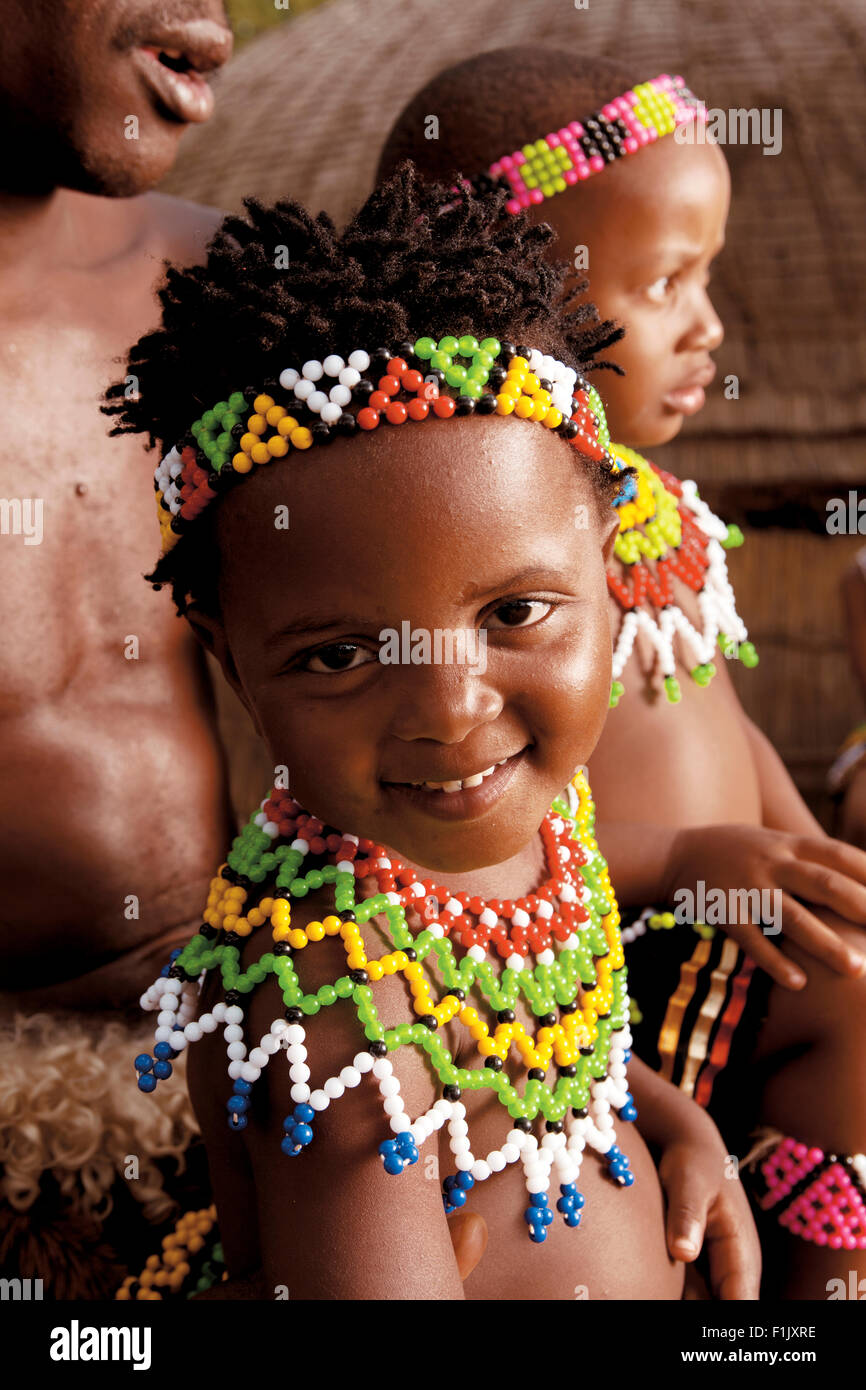 Enfants zoulou, Shakaland Banque D'Images