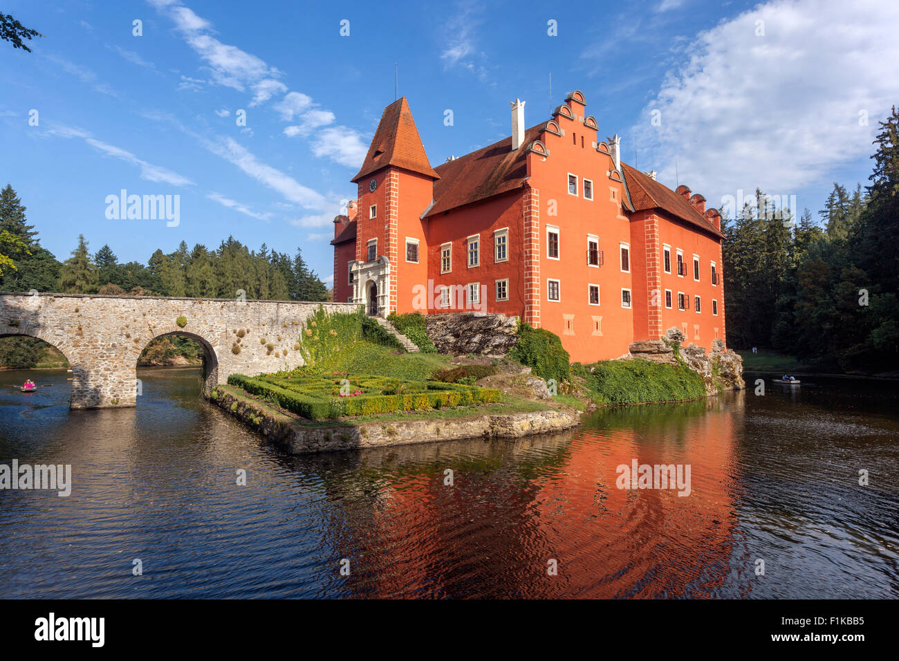 Cervena Lhota Castle est l'un des châteaux tchèques les plus romantiques Château d'eau République tchèque, Bohême du Sud, Europe Banque D'Images