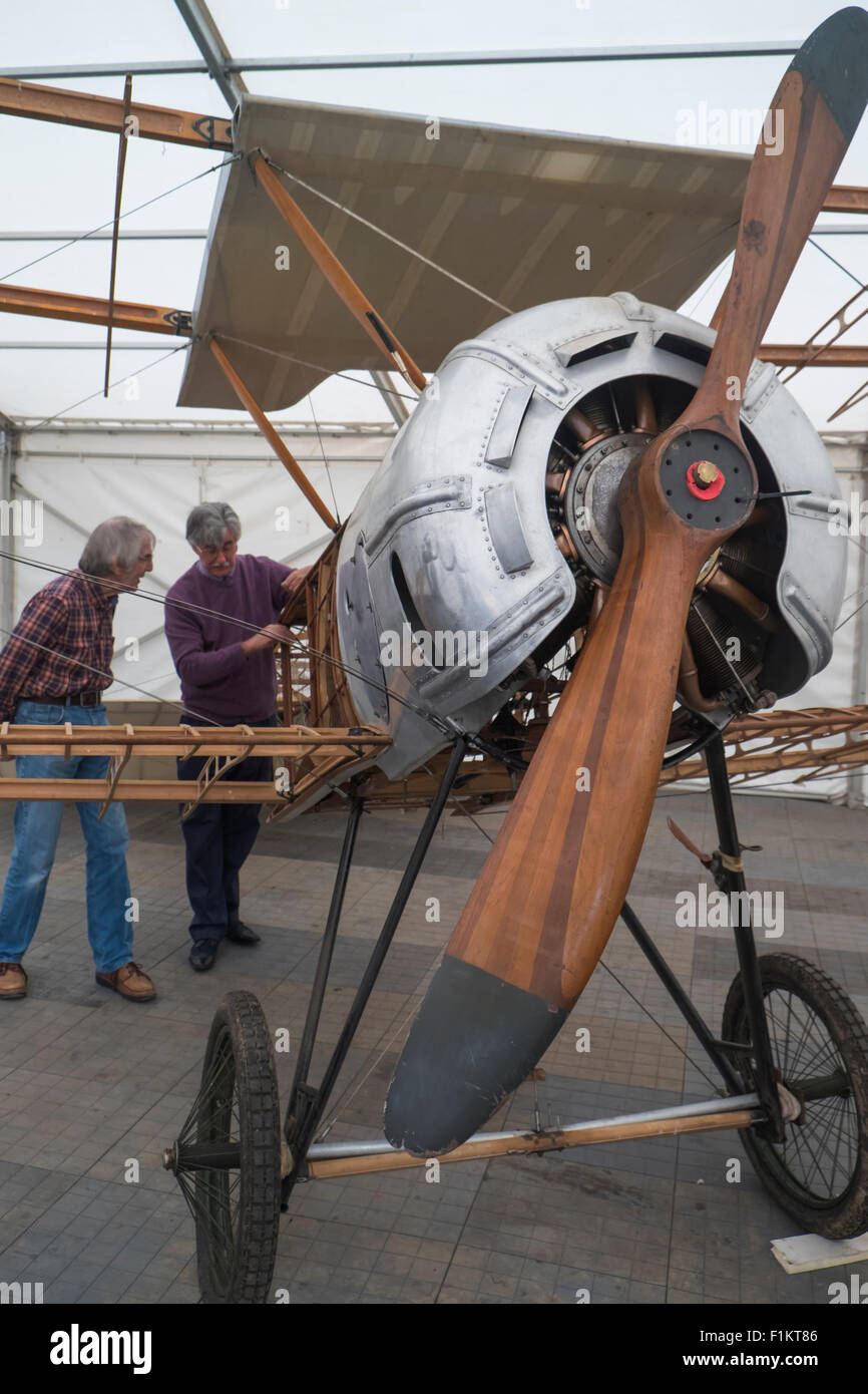 Un biplan Sopwith Pup partiellement restauré, affichée à l'tyntesfield Somerset Banque D'Images