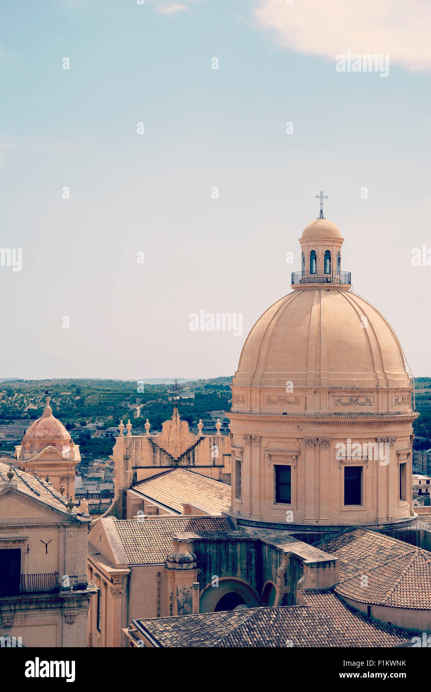 Le dôme de la cathédrale de Saint Nicolas, Noto, Sicile Banque D'Images