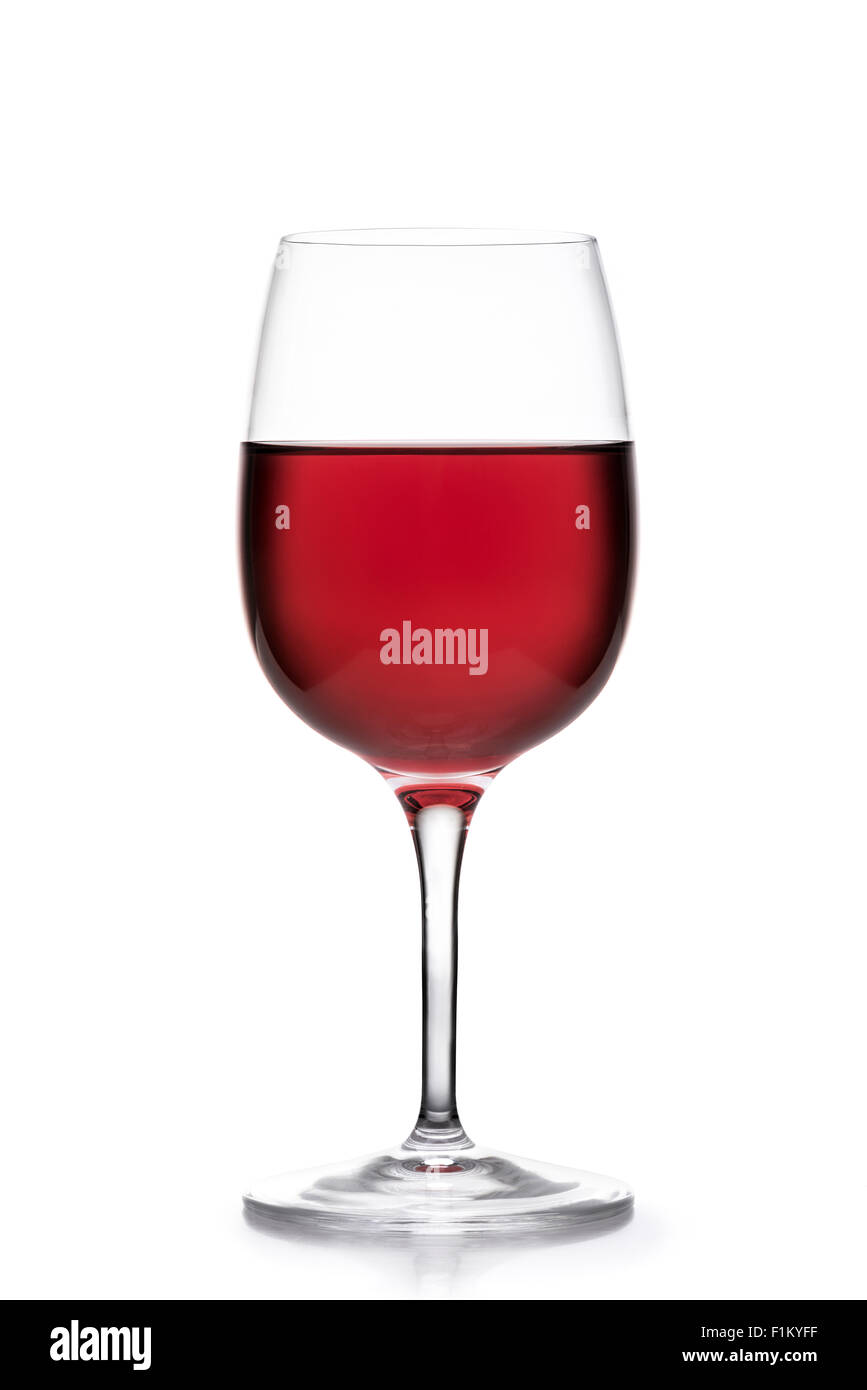 Verre de vin rouge sur fond blanc Banque D'Images