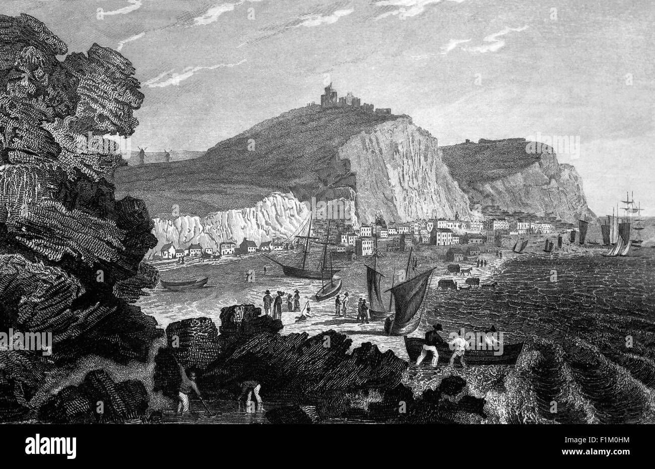 Hastings est une ville balnéaire et un quartier de East Sussex sur la côte sud de l'Angleterre et donne son nom à la bataille de Hastings, qui a eu lieu à 8 mi (13 km) au nord-ouest à Senlac Hill en 1066. Il devint plus tard l'un des ports médiévaux de Cinque. Au XIXe siècle, lorsque cette illustration a été dessinée, c'était une station balnéaire populaire, car le chemin de fer permettait aux touristes et aux visiteurs d'atteindre la ville. Banque D'Images