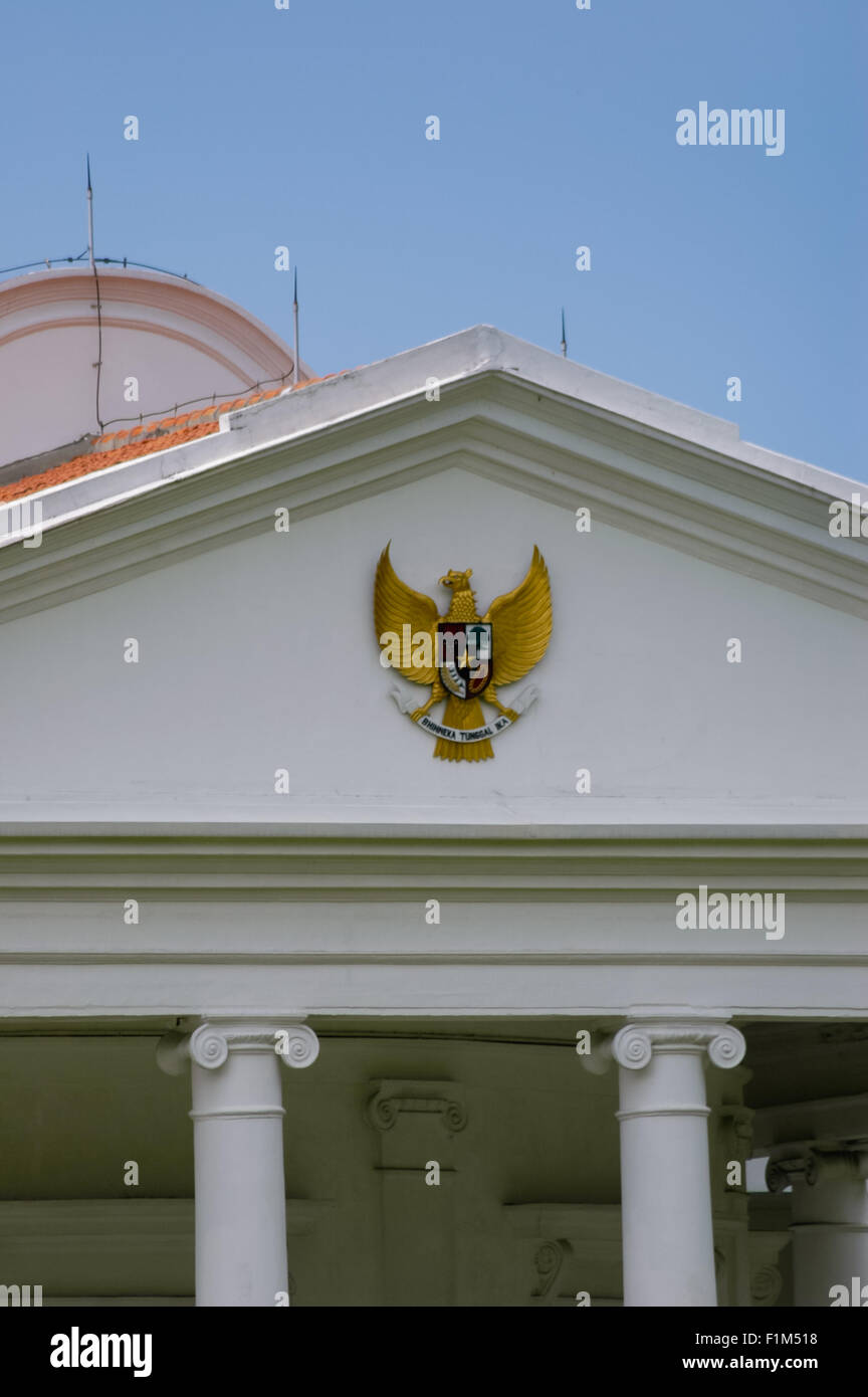 Indonésie emblème national Garuda Pancasila sur Palais de Bogor. Banque D'Images