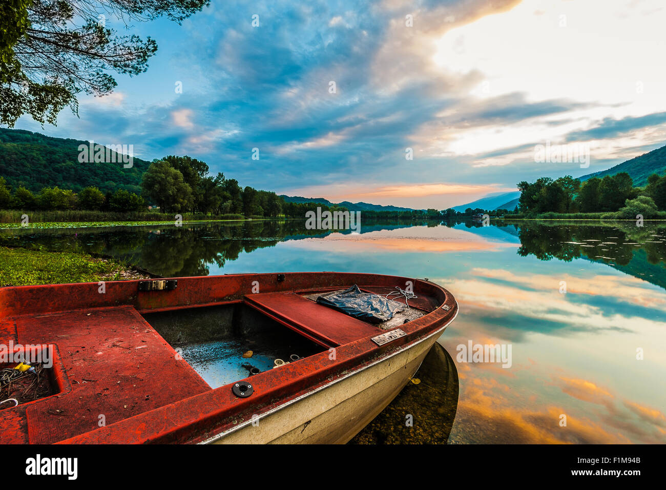 Italie Vénétie, Prealpi Trevigiane, lacs de Revine - Lac de Santa Maria Banque D'Images