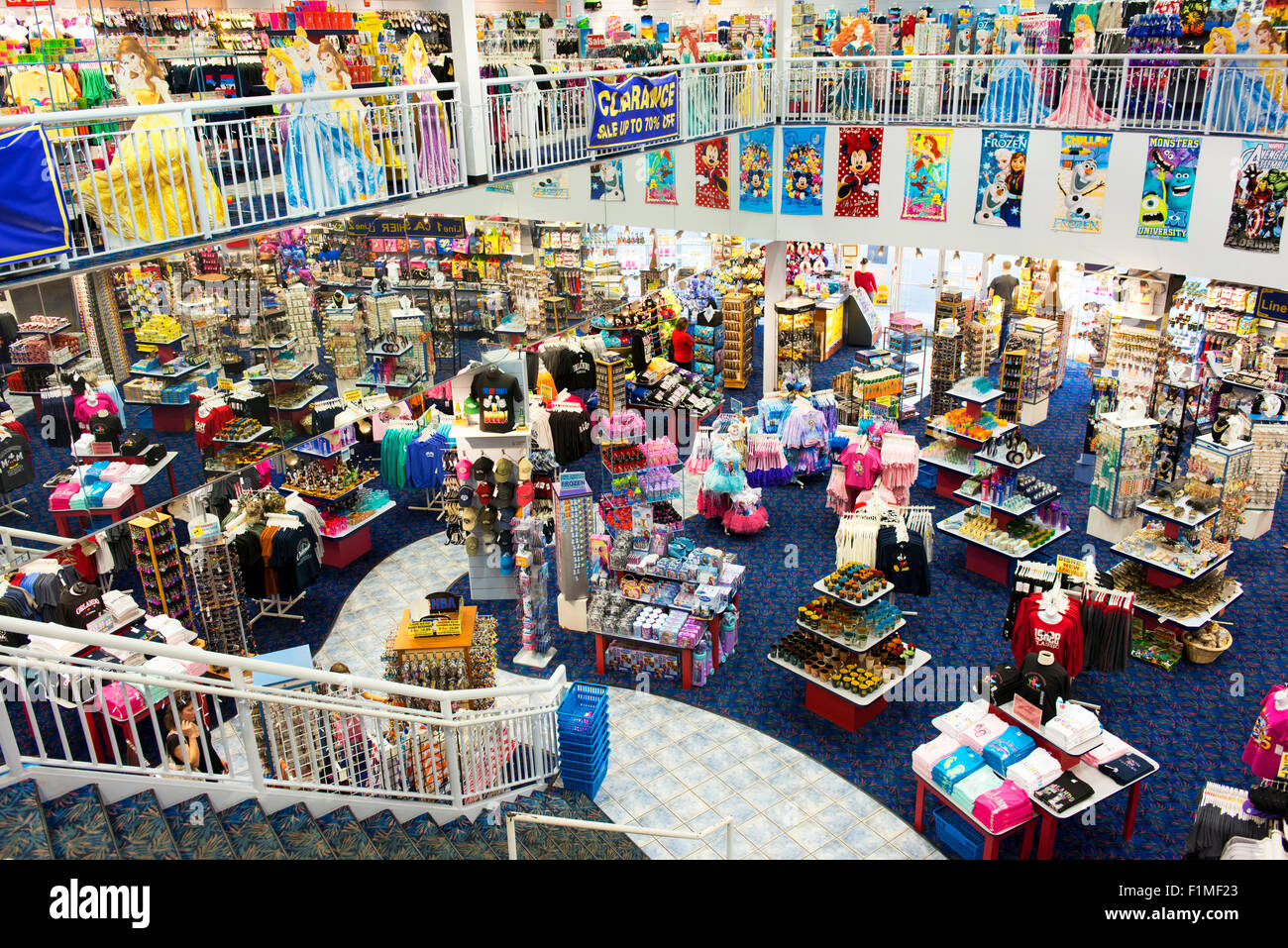 Shop entièrement dédié à Disney Vêtements et accessoires à Kissimmee, en Floride. Banque D'Images