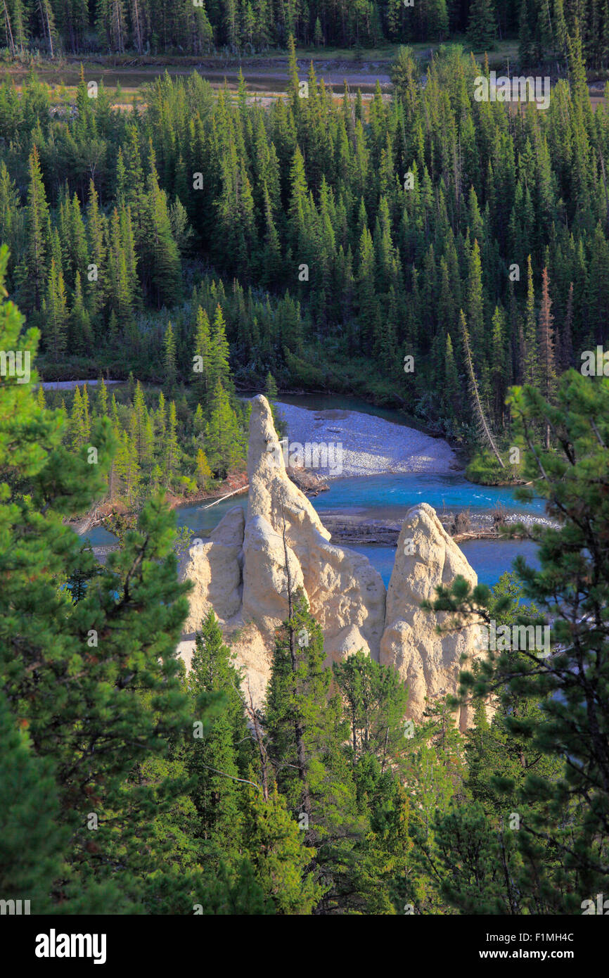 Le Canada, l'Alberta, parc national de Banff, Bow River, cheminées, Banque D'Images