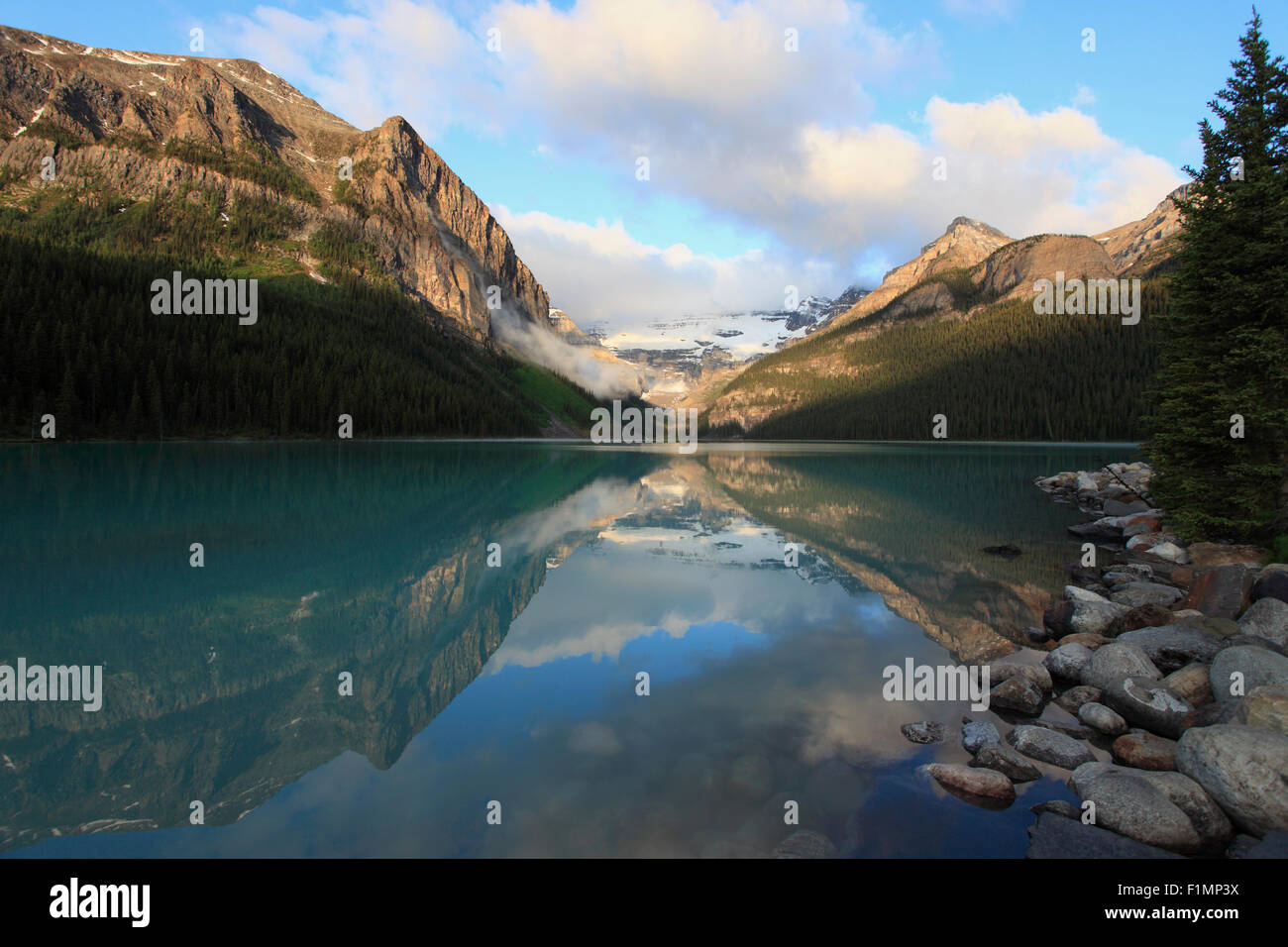 Le Canada, l'Alberta, parc national de Banff, Lake Louise, Montagnes Rocheuses Banque D'Images