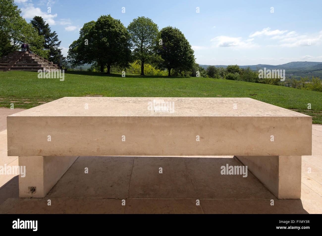 Chapelle Ronchamp conçue par l'architecte français-suisse le Corbusier, France. Banque D'Images