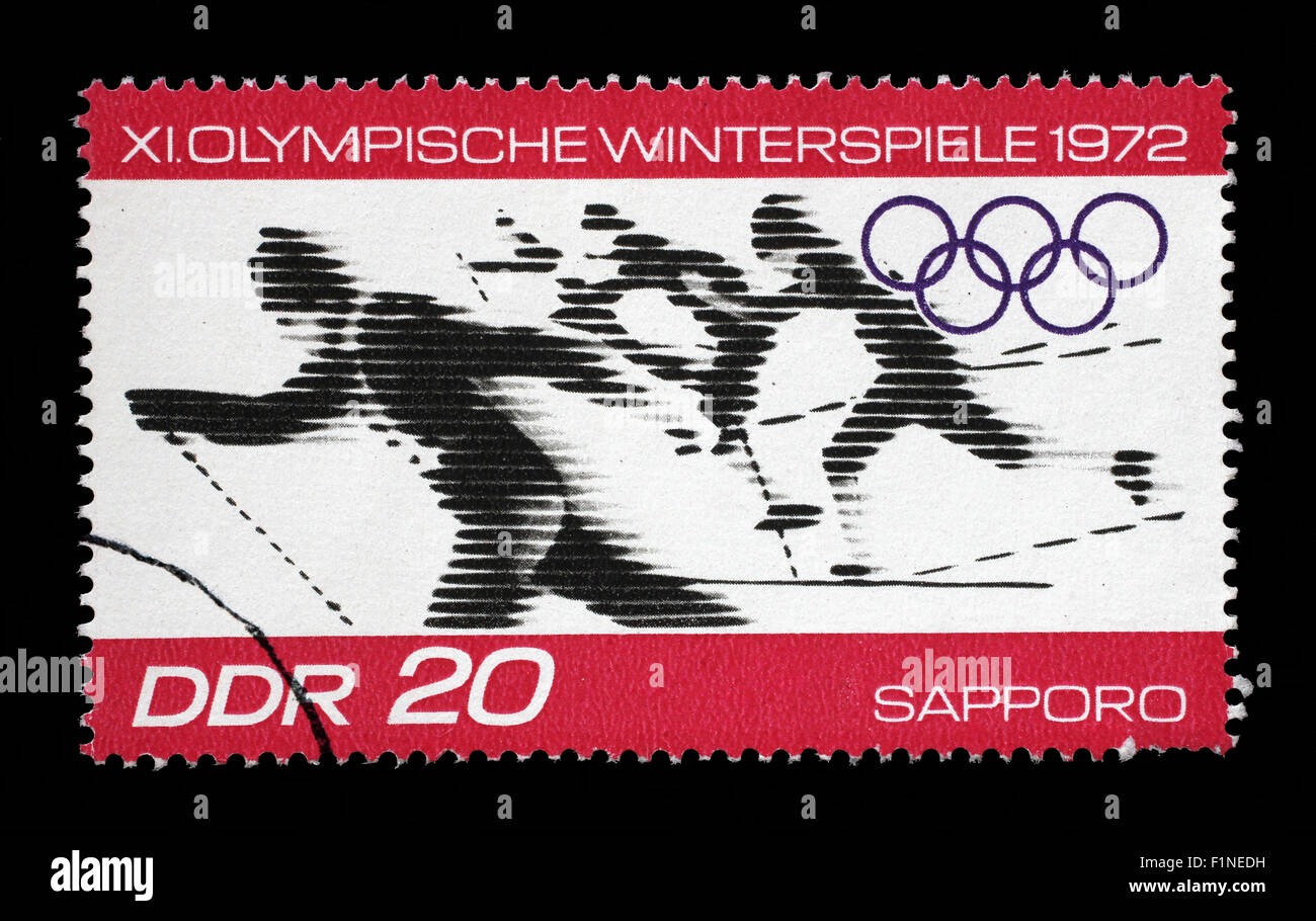 Timbres en RDA montre - Jeux Olympiques d'hiver de Sapporo, Japon, circa 1971. Banque D'Images