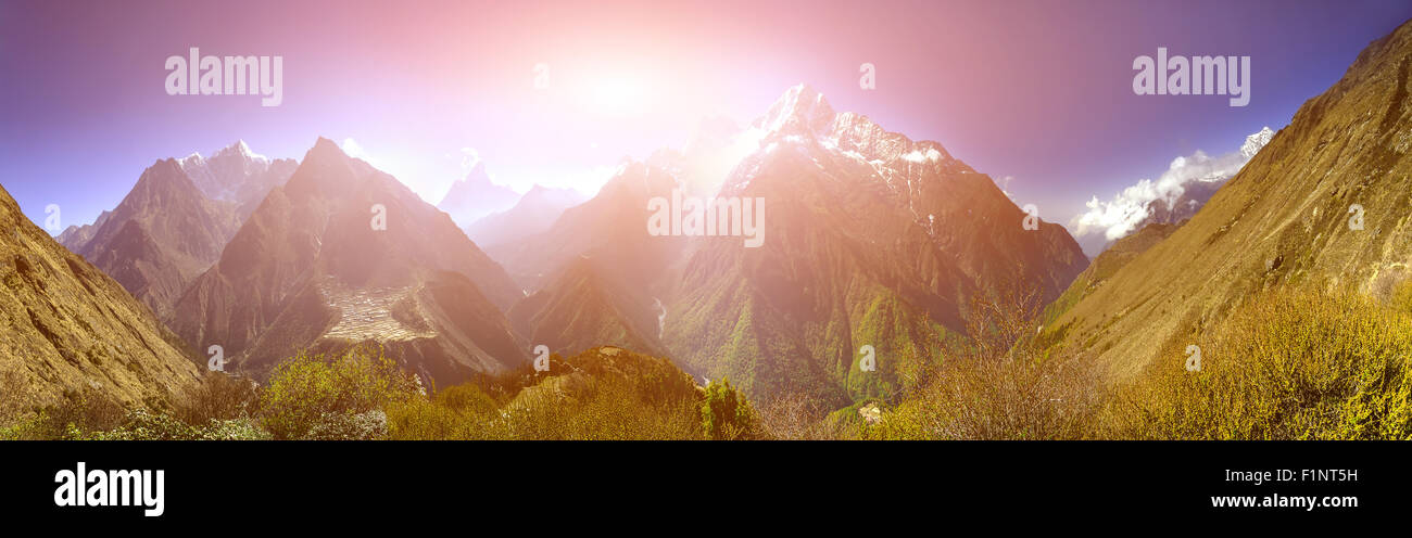 Beau paysage de montagne. Banque D'Images Beau paysage de montagne. Banque D'Images